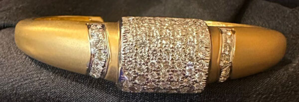 Bracelet With Diamonds