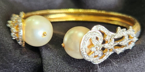 Bracelet With Diamonds & Pearls