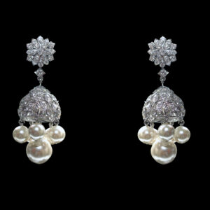 Earrings With Diamonds & Pearls
