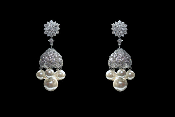 Earrings With Diamonds & Pearls
