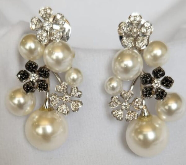 Earrings With Diamonds