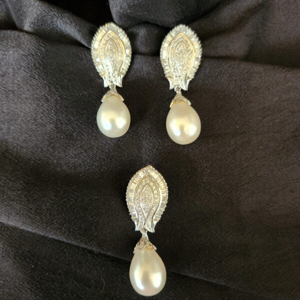 Pendant Earrings With Diamonds & Pearls