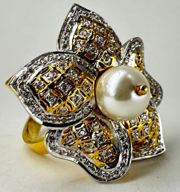 Ring With Diamonds & Pearls