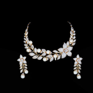 Set With Diamonds & Pearls